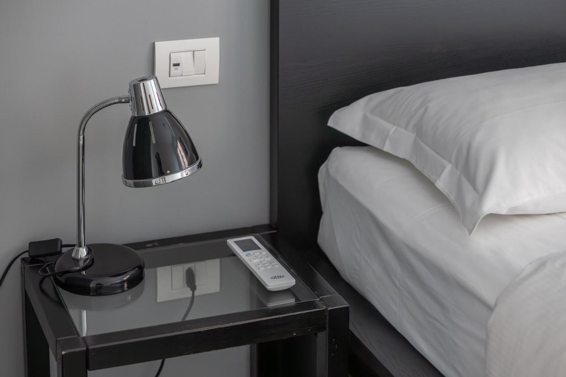 Apartment Modern And Comfortable In Cenisio Area Mailand